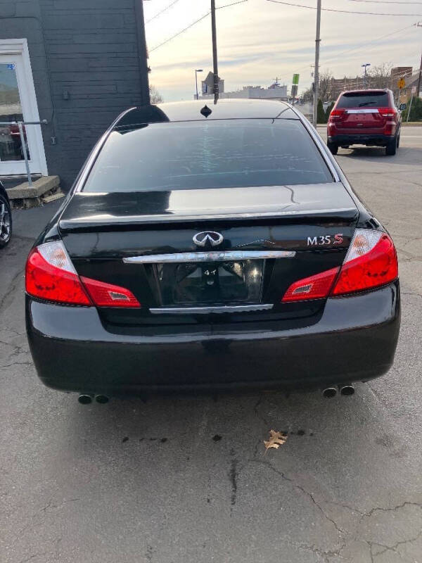 2008 Infiniti M35