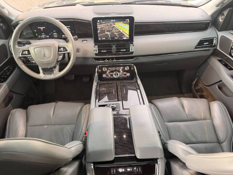 2018 Lincoln Navigator L Select