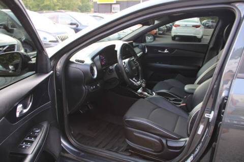 2022 Kia Forte GT Line