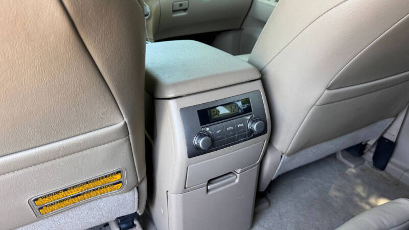 2010 Toyota Highlander SE