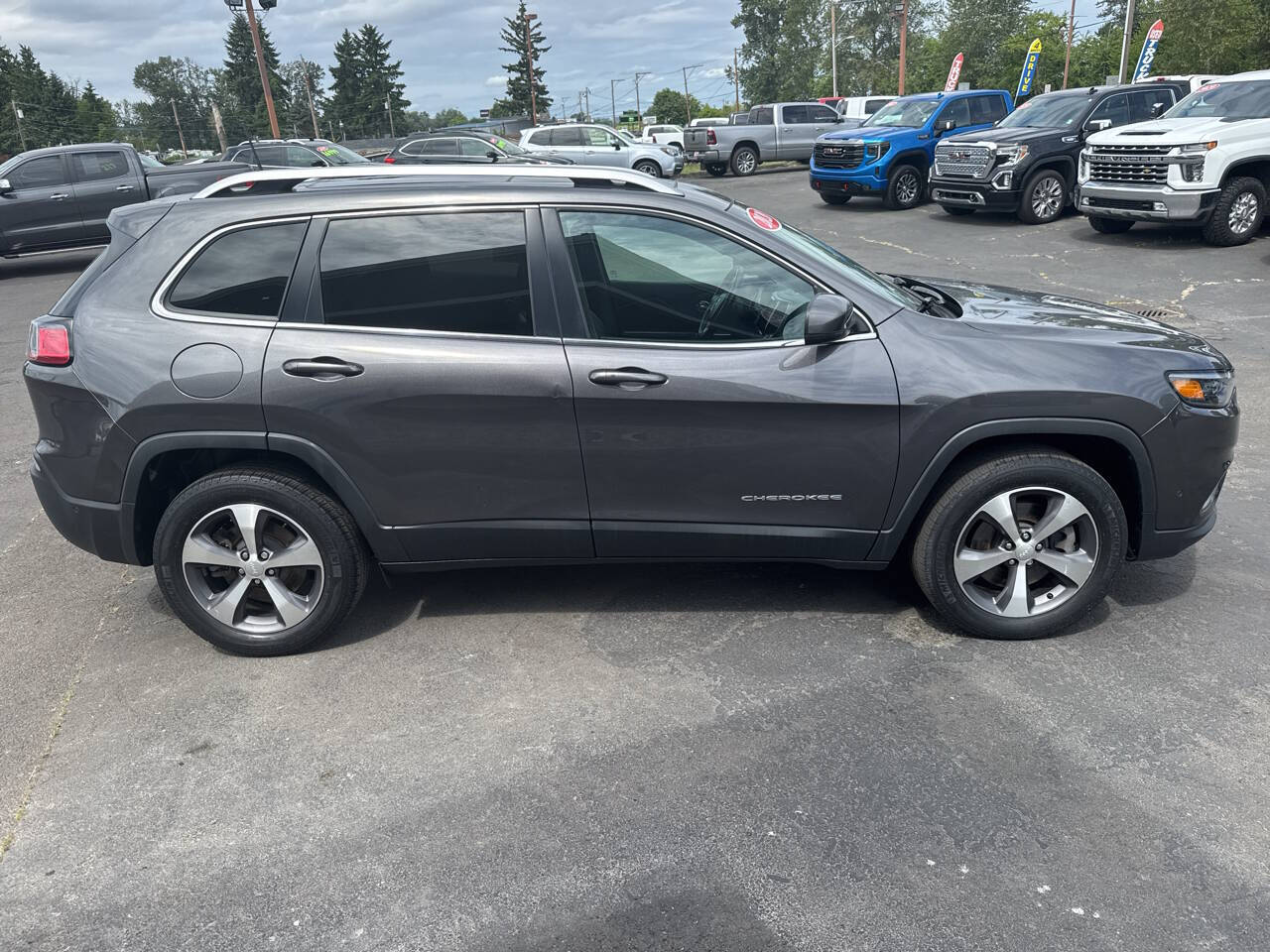 used 2020 Jeep Cherokee car, priced at $19,499