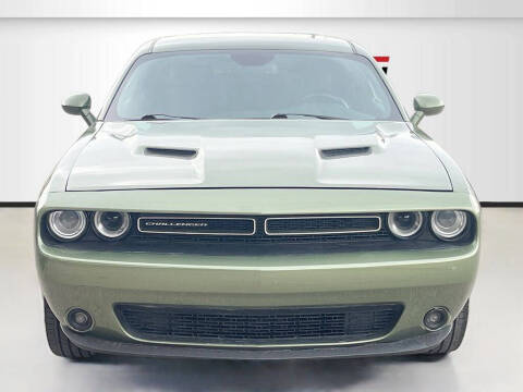 2022 Dodge Challenger SXT