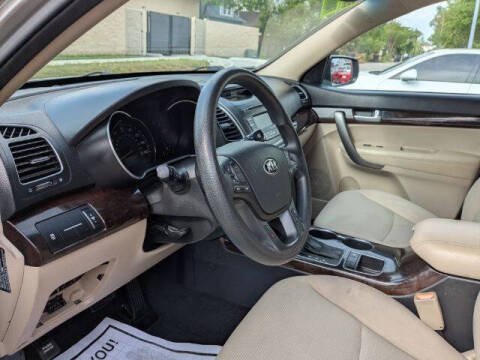 2014 Kia Sorento LX