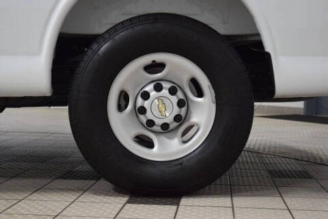 2025 Chevrolet Express LS 3500