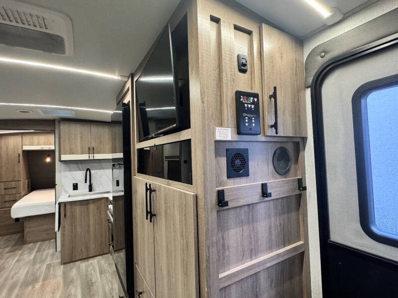 2024 Grand Design RV Imagine