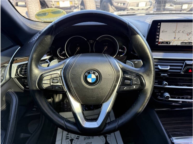 2018 BMW 5 Series 540i