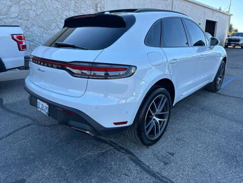2022 Porsche Macan