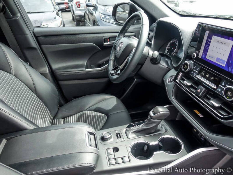 2023 Toyota Highlander XSE