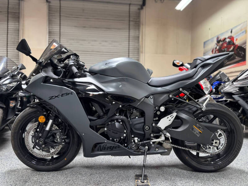 2025 Kawasaki Ninja ZX-6R