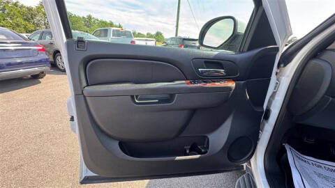 2011 Chevrolet Suburban LS