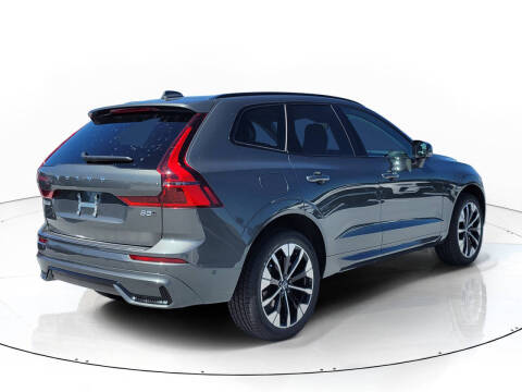 2026 Volvo XC60 B5 Plus