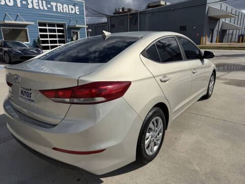 2017 Hyundai Elantra SE