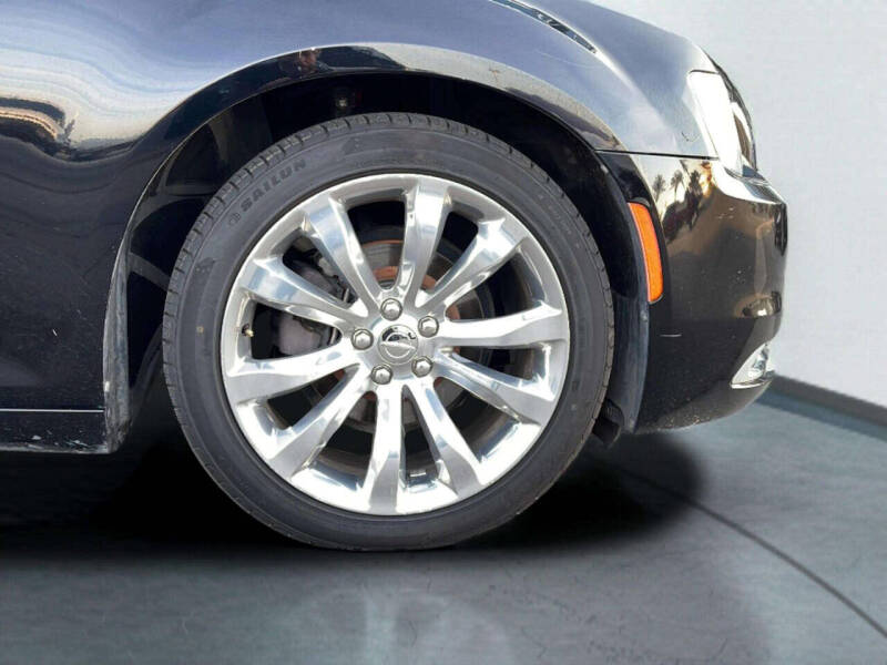 2019 Chrysler 300 Limited