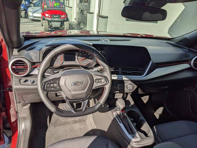 2025 Chevrolet Trax RS