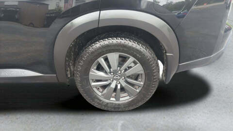 2023 Nissan Pathfinder S