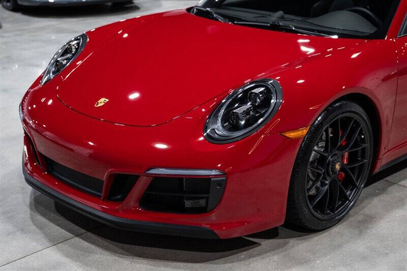 2019 Porsche 911 Targa 4 GTS