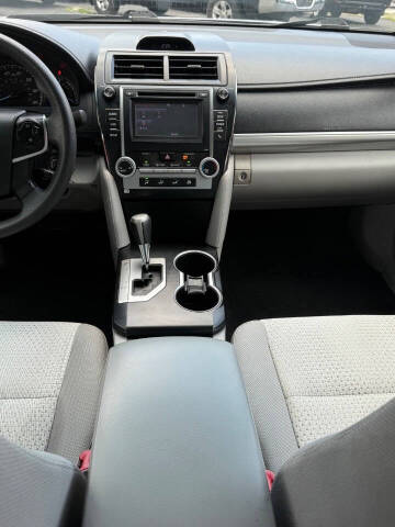 2014 Toyota Camry LE