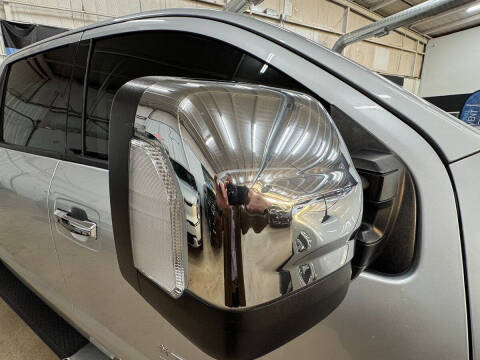 2017 Nissan Titan XD SL