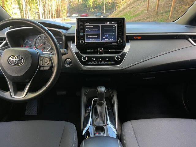 2022 Toyota Corolla Hatchback SE