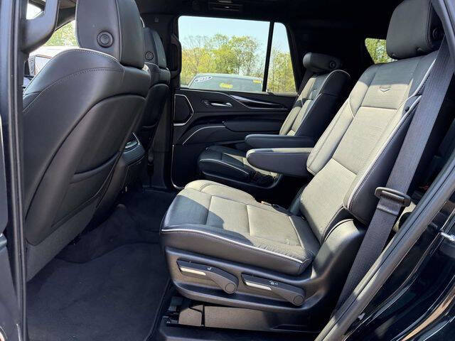 2024 Cadillac Escalade Sport