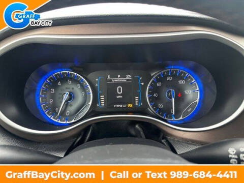 2017 Chrysler Pacifica Touring-L