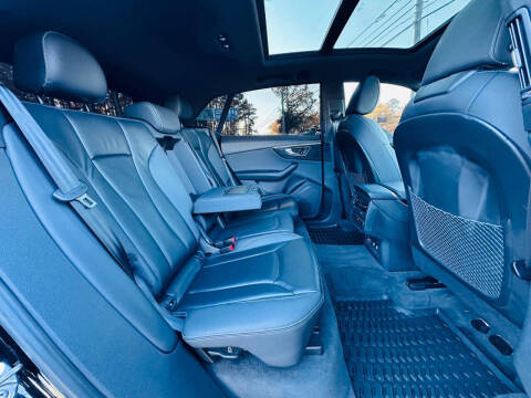 2019 Audi Q8 quattro Premium 55 TFSI