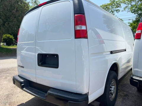 2019 Chevrolet Express 2500