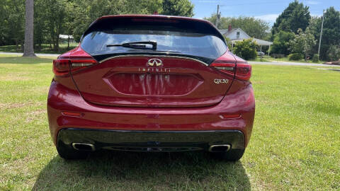 2017 Infiniti QX30
