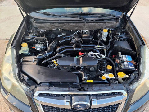 2010 Subaru Legacy 2.5i Premium