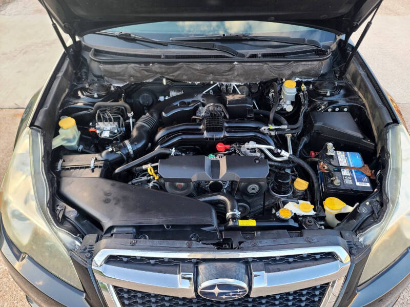 2013 Subaru Legacy 2.5i Sport