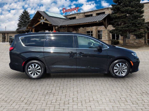 2023 Chrysler Pacifica Plug-In Hybrid Touring L