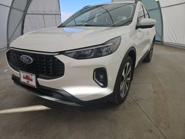 2023 Ford Escape Platinum