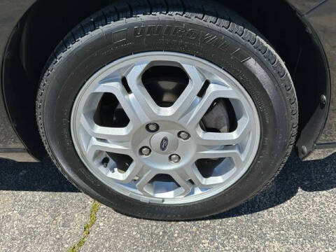 2009 Ford Focus SES