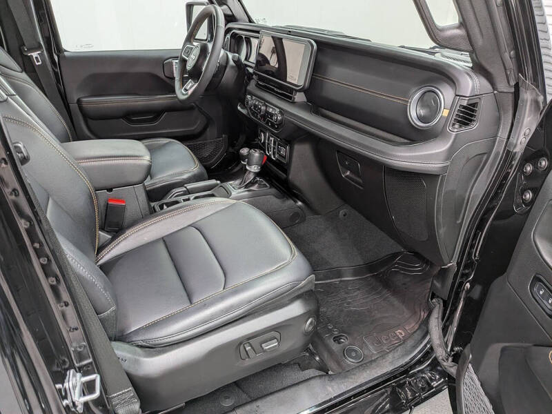 2024 Jeep Wrangler Sahara 4xe
