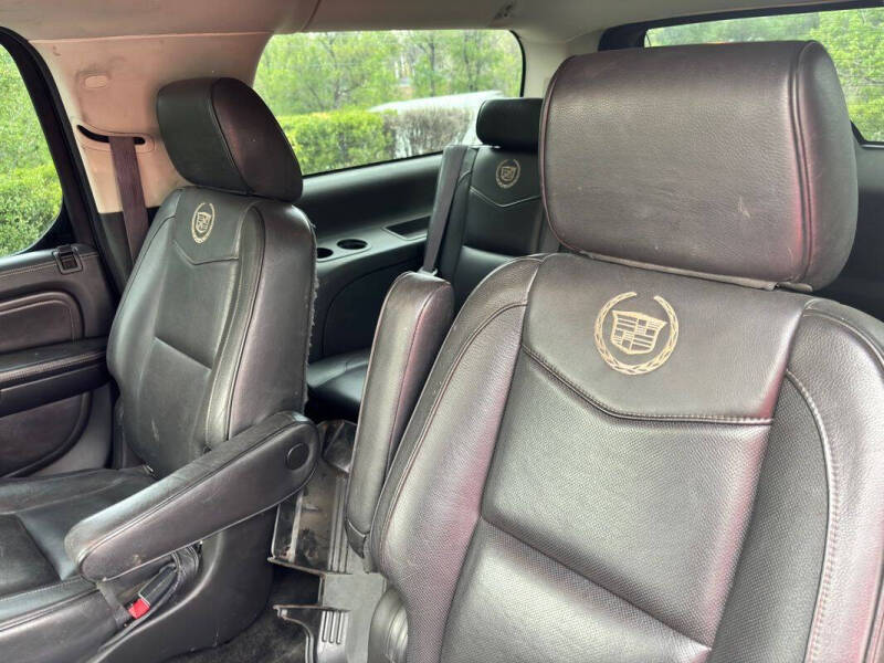 2013 Cadillac Escalade ESV Platinum Edition