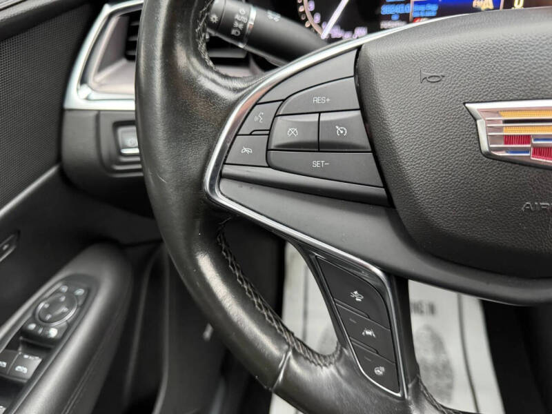 2018 Cadillac XT5 Premium Luxury