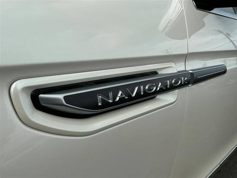 2018 Lincoln Navigator Black Label