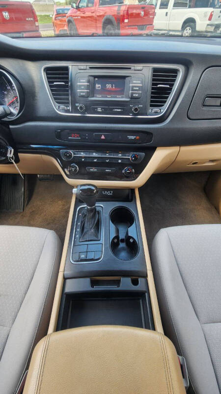 2015 Kia Sedona LX