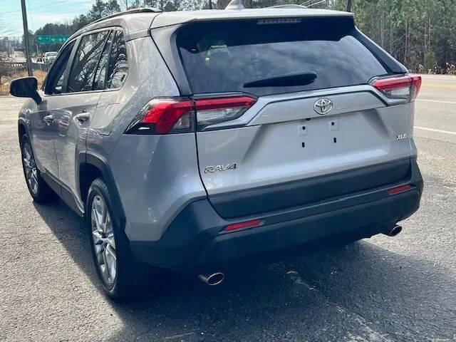 2019 Toyota RAV4 XLE Premium