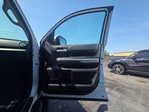 2017 Toyota Tundra