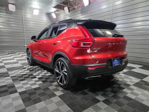 2020 Volvo XC40 T4 R-Design
