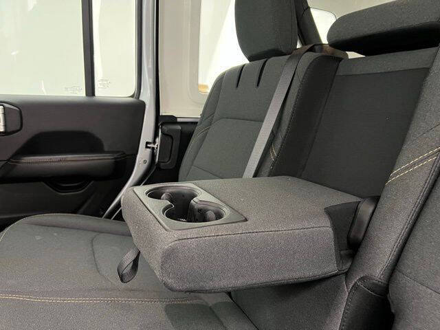 2024 Jeep Wrangler Sahara 4xe