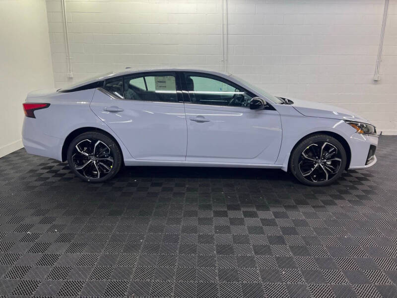 2025 Nissan Altima 2.5 SR