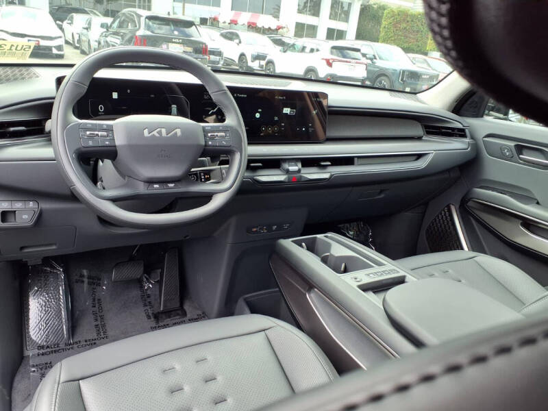 2026 Kia EV9 Wind