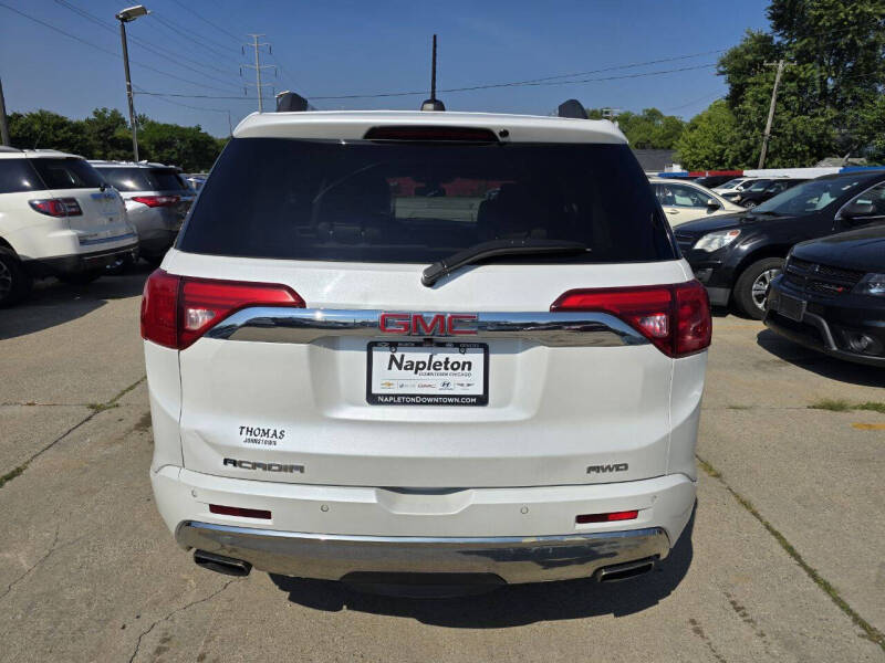 2017 GMC Acadia Denali
