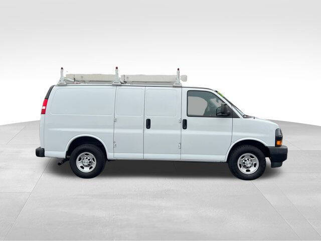 2021 Chevrolet Express 2500