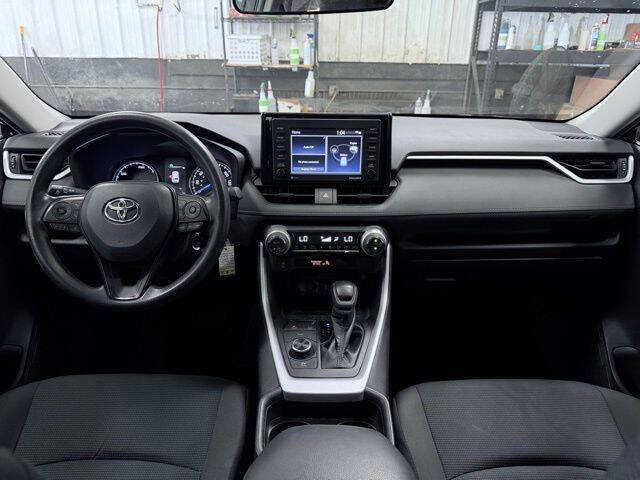 2021 Toyota RAV4 Hybrid LE