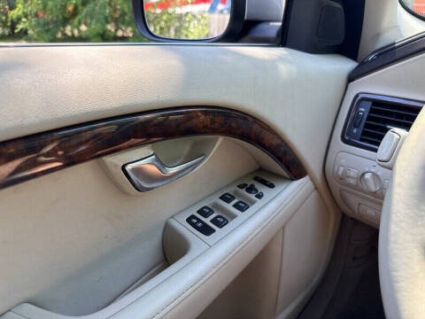 2011 Volvo XC70 T6