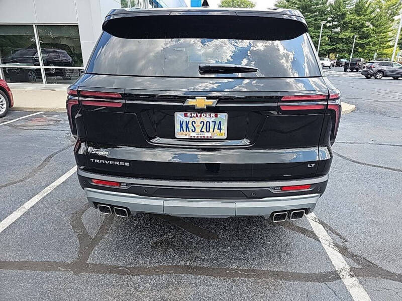 2024 Chevrolet Traverse LT