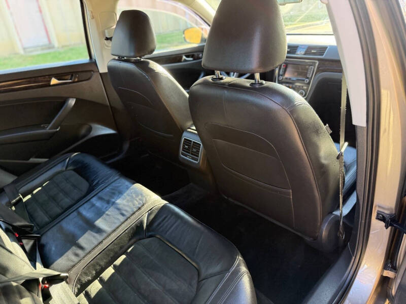 2015 Volkswagen Passat 2.0L TDI SEL Premium